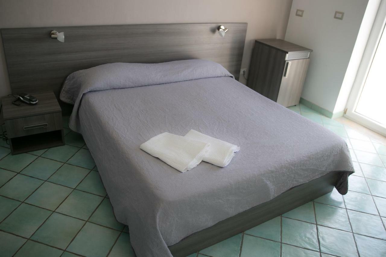 Hotel La Perla 韦兰迈尔 外观 照片